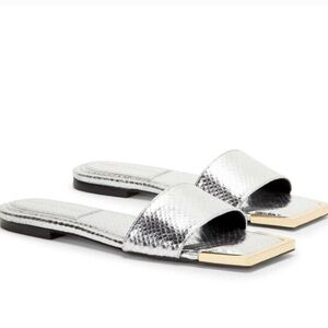 Good American Standout Slide Sandals in Silver Snake Women’s Size 8.5